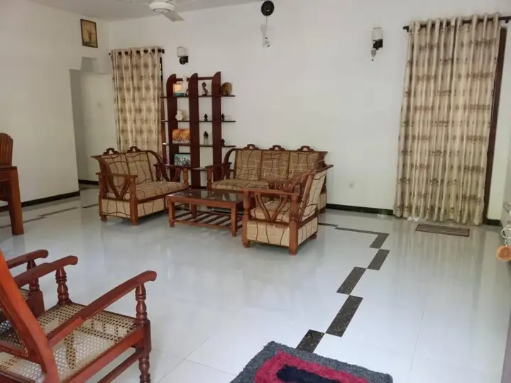 Private house with small garden in Hikkaduwa. — фото 2
