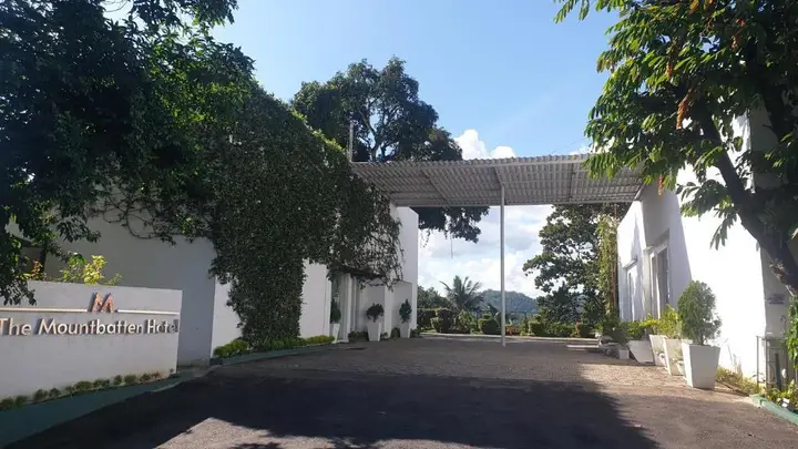 The Mountbatten Hotel — фото 1