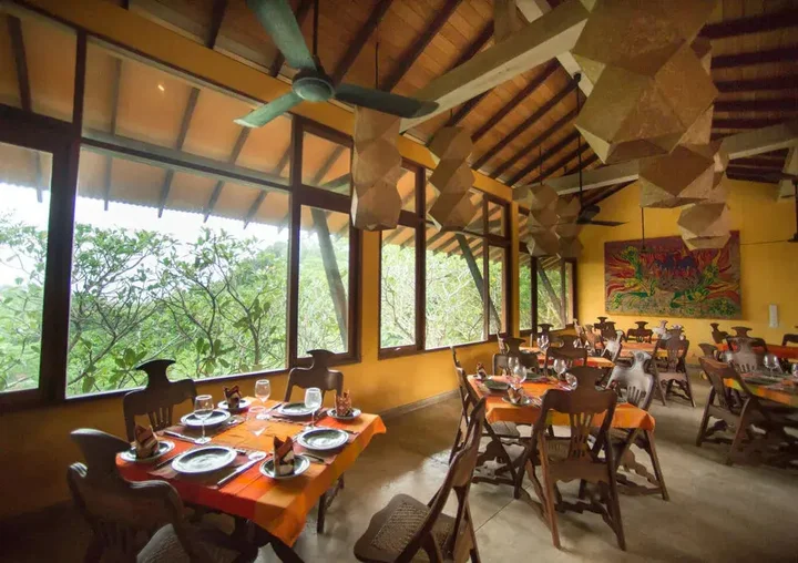 Полватумодара: Mirissa Hills Resort