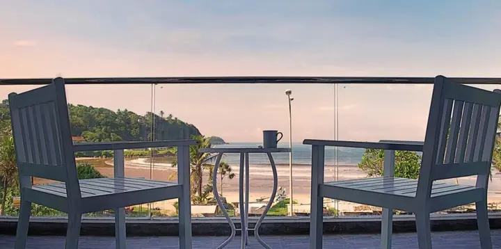 Унаватуна: Blue Beach Galle