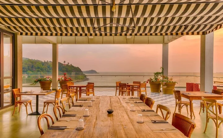 Унаватуна: Blue Beach Galle