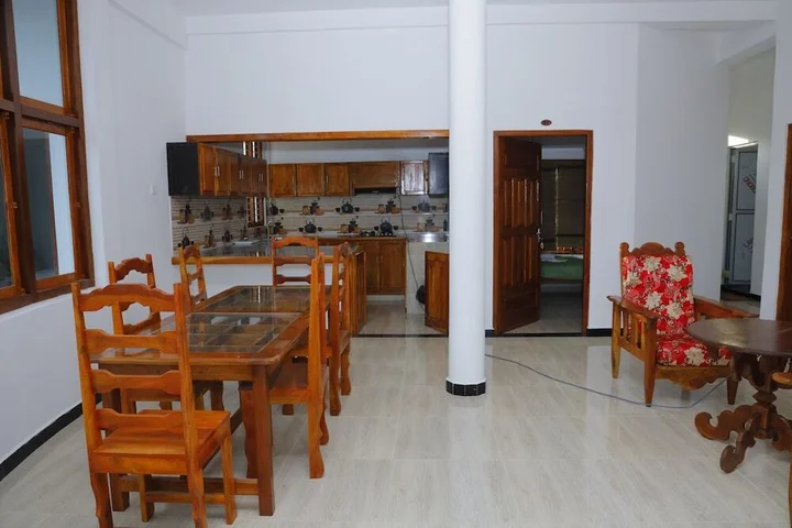 Джафна: Amis hotel