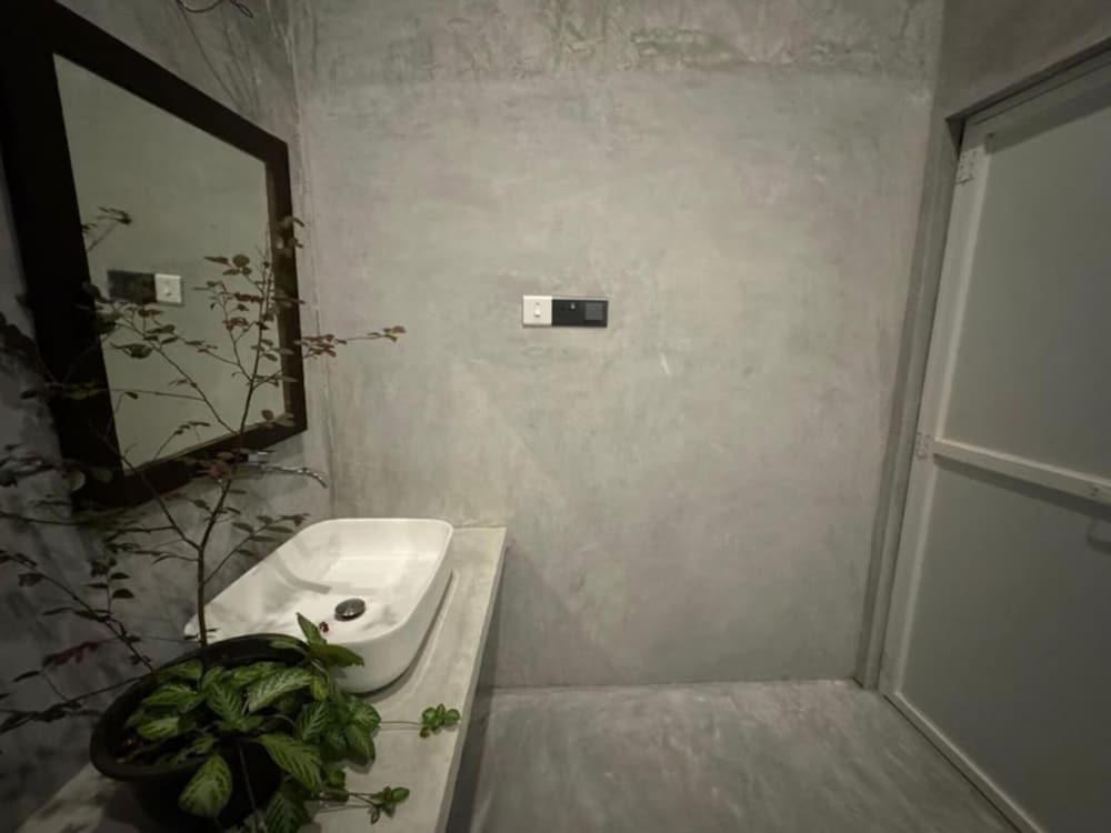 Велигама: Room in Villa - Surf 247 Weligama Deulux Room