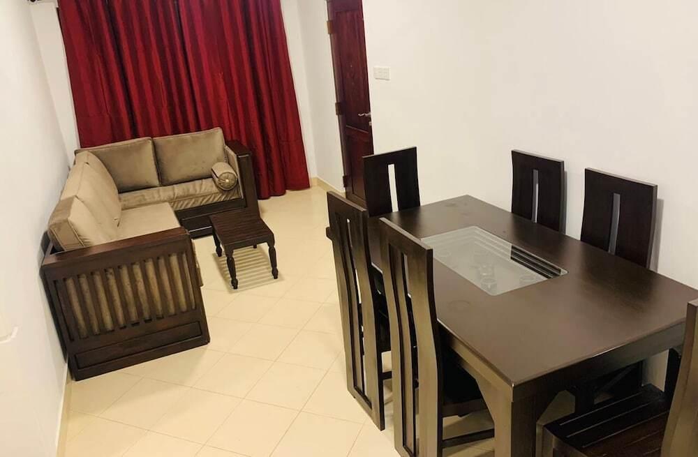 Коломбо: R4 Crescent Stay Colombo Apartment