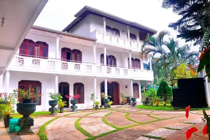 Power Zone Guest House — фото 1