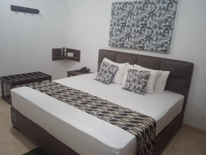 Ваддува: Larn's villa.
