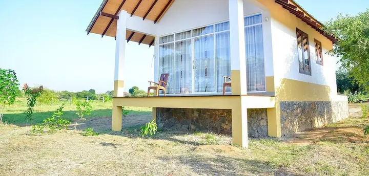 Киринда: thihawa eco huts yala