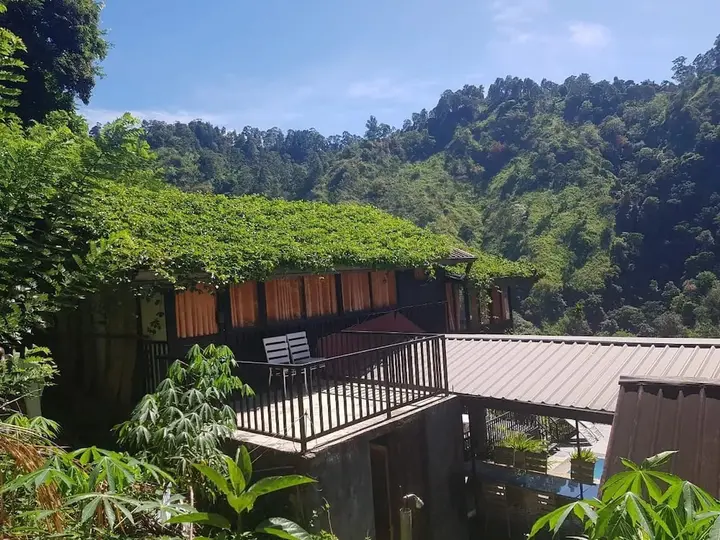 Элла: Ella Deck Resort
