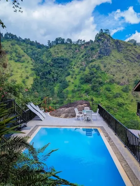 Элла: Ella Deck Resort