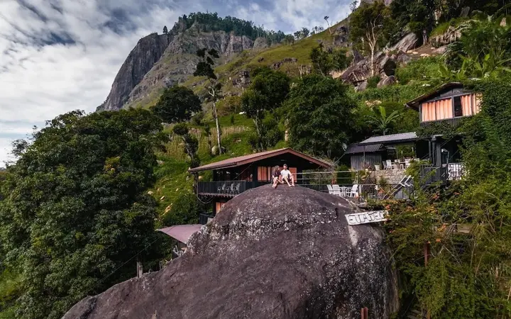 Элла: Ella Deck Resort