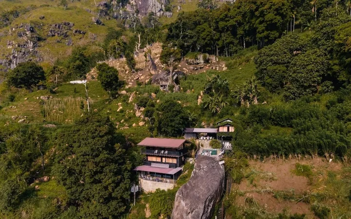 Элла: Ella Deck Resort
