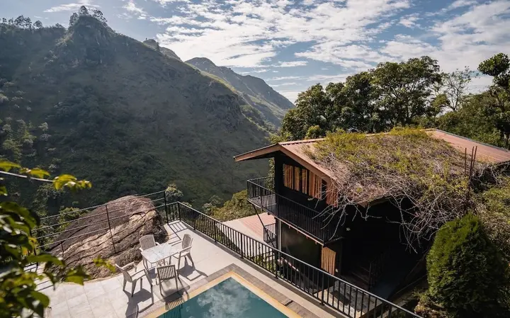 Элла: Ella Deck Resort