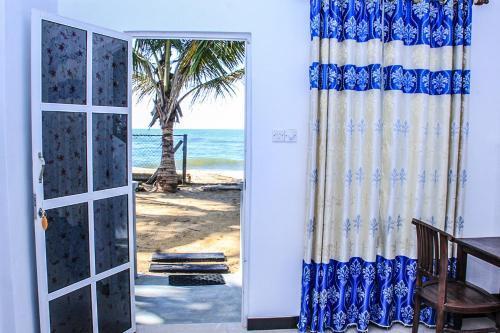 Негомбо: Winston Sea Front Villa