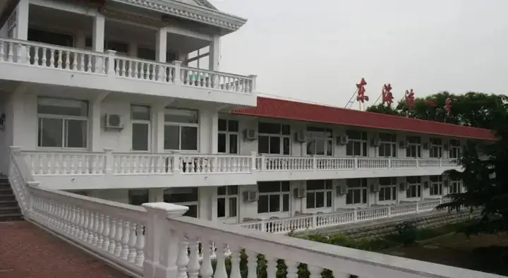 carousel image 0