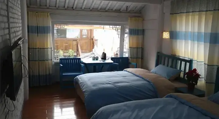 Лицзян: Lijiang Liujin Suiyue Inn
