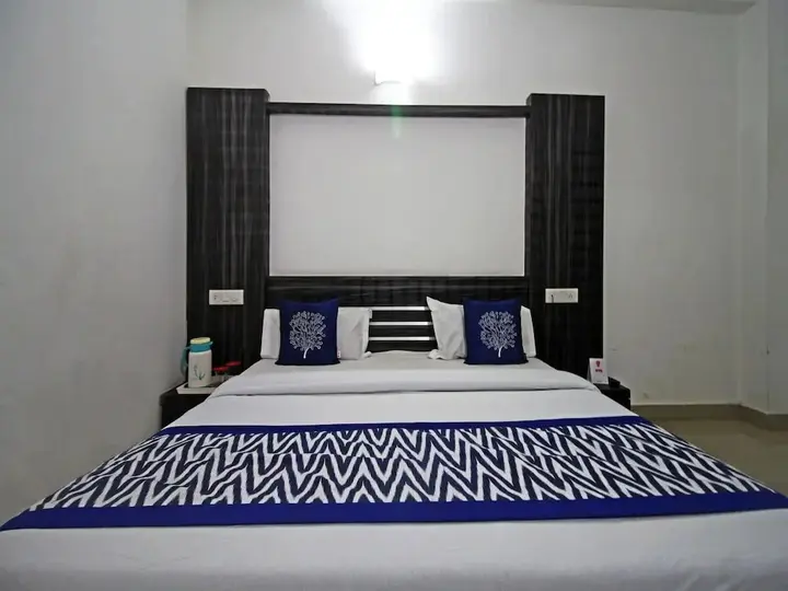 Шринагар: Hotel Broadway