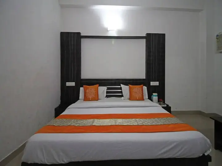 Шринагар: Hotel Broadway