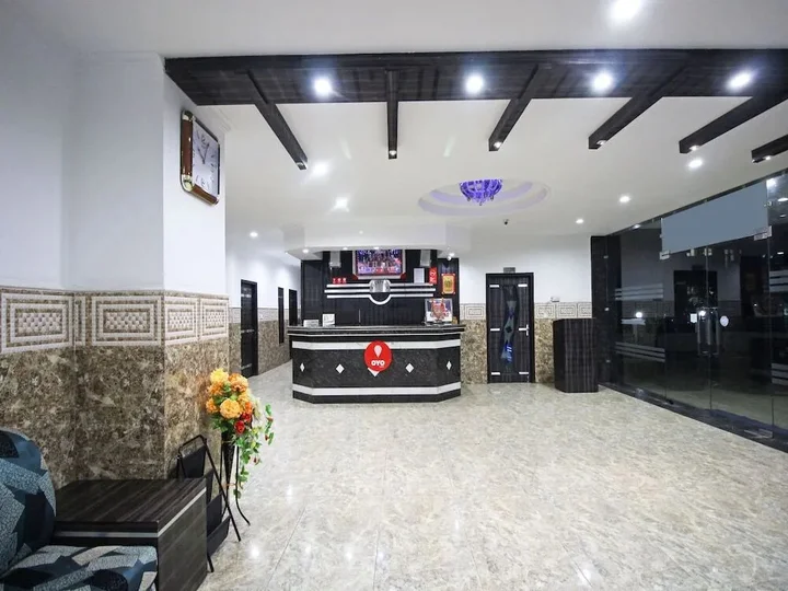 Шринагар: Hotel Broadway