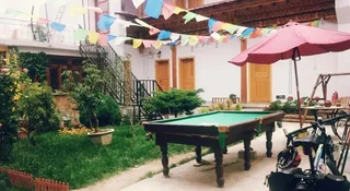 Шангри-Ла: Shangri-la Ns Kitchen & Lodge
