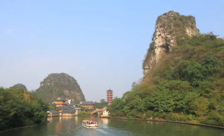 Гуйлинь: Guilin Sunshine Inn