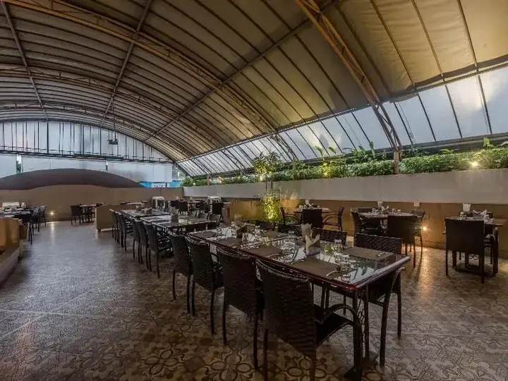 Мумбаи: The Maharaja Business Hotel