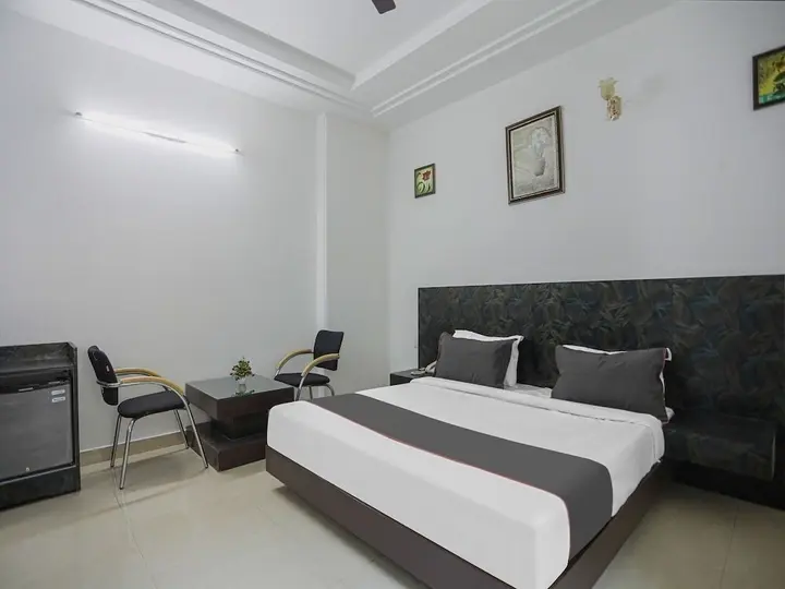 Гуруграм: FabHotel Phase 3 DLF Corporate Park