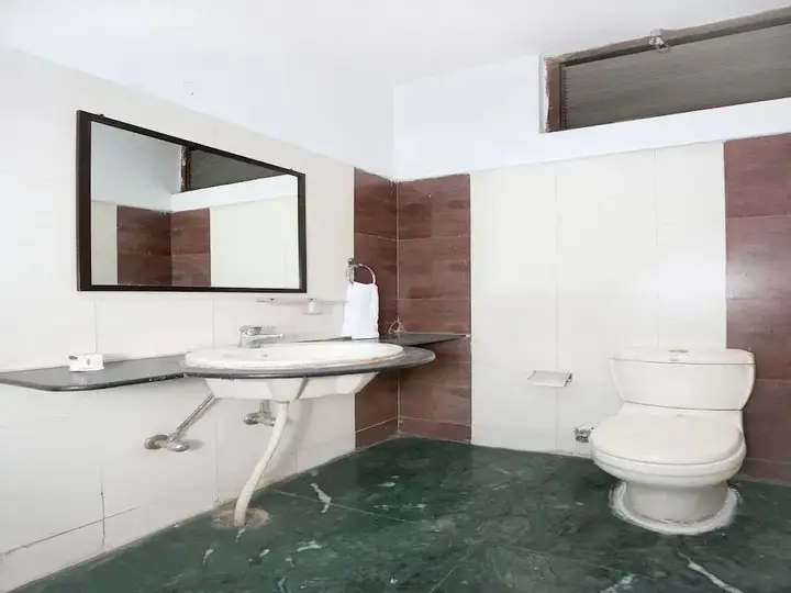Чандигарх: OYO Rooms Sector 7 Madhya Marg