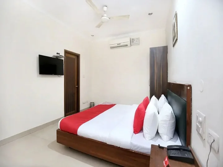 Чандигарх: OYO Rooms Sector 7 Madhya Marg