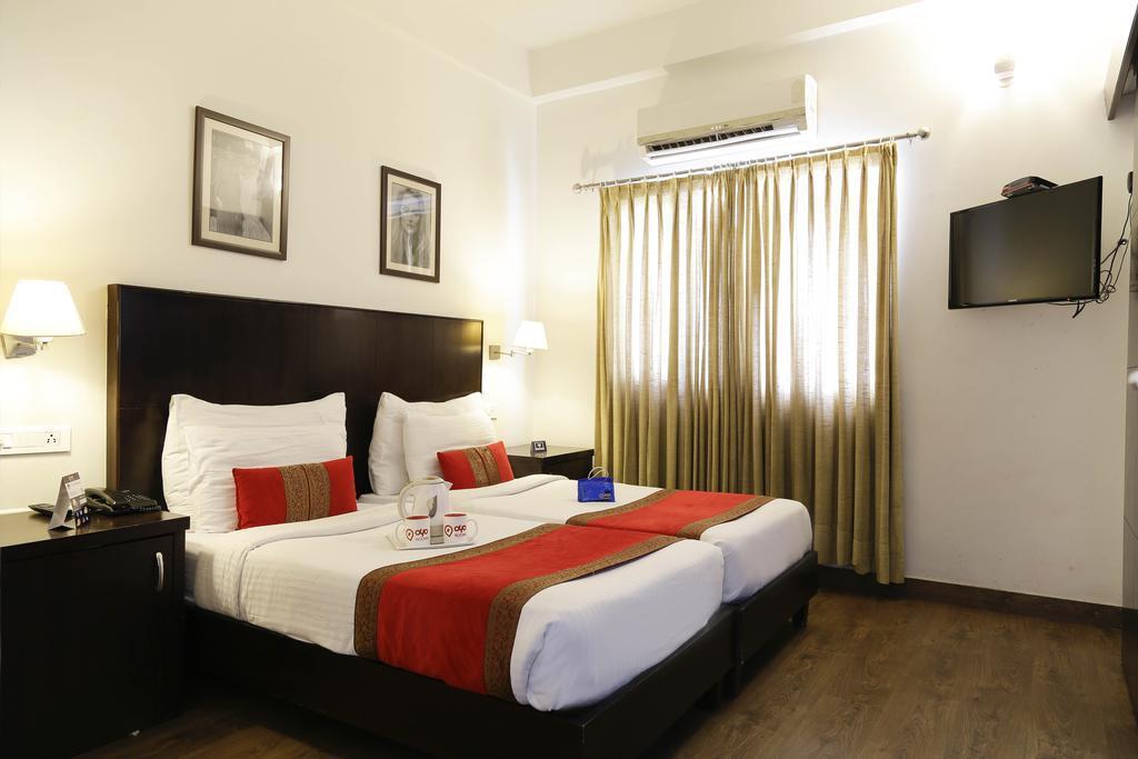 Джайпур: OYO Premium Malviya Nagar Airport