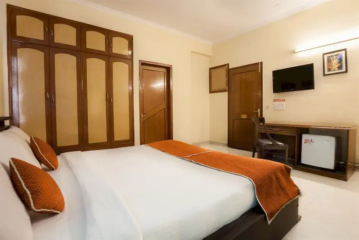 Гуруграм: OYO Rooms Cyber Hub Extension