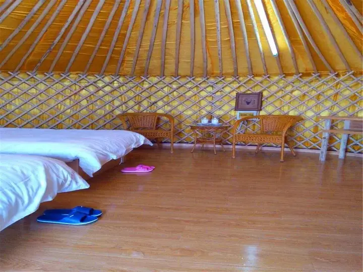 Хулун-Буир: Connaught Dry Lake Tourist Resort