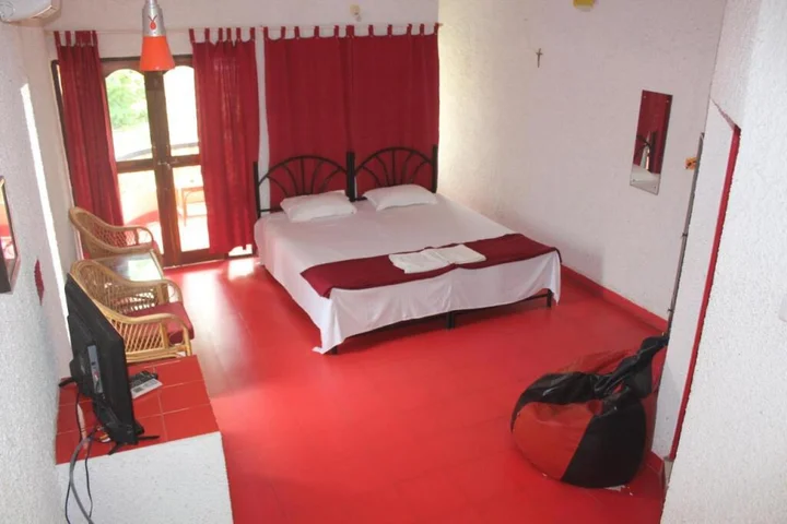 Бага: Domingos Guest House