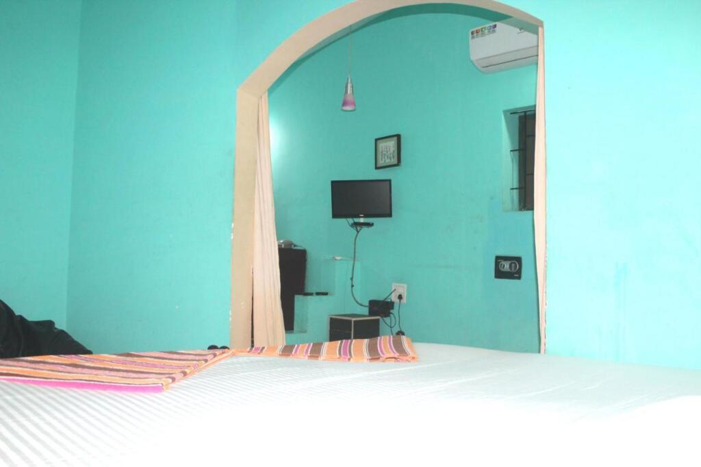 Бага: Domingos Guest House