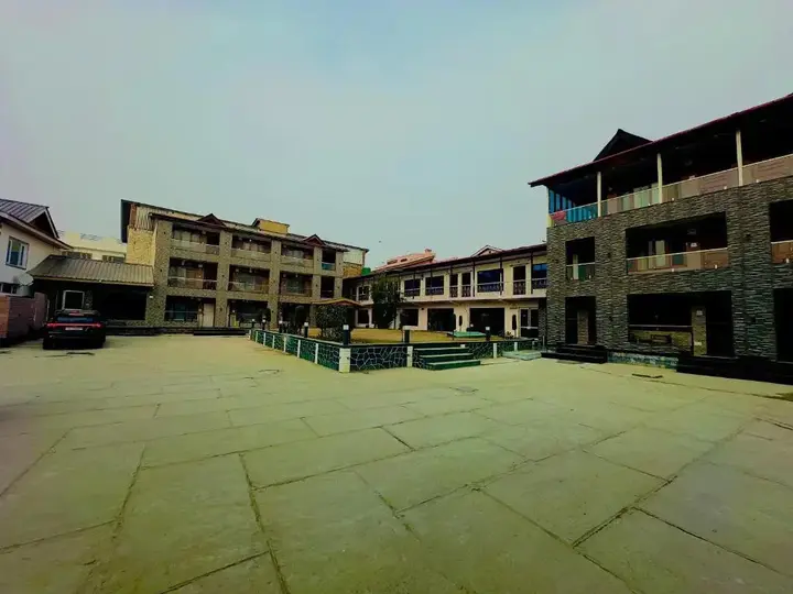 Шринагар: Hotel Luxury Inn