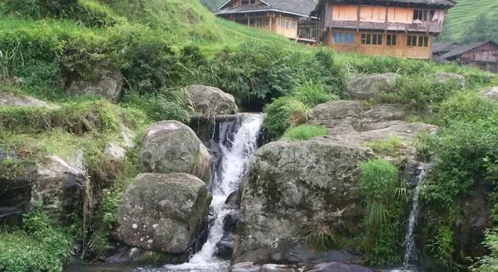 Яншо: The Stone Bridge-Home Sweet Home in the Valley