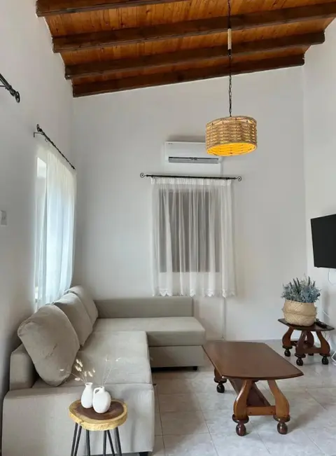 Пейя: Villa Saint George Stone Costa Demetriou