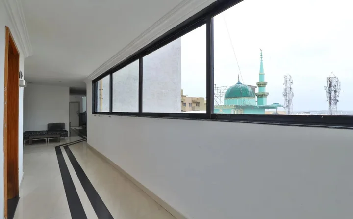 Бхаруч: Capital O 23123 Hotel Kohinoor