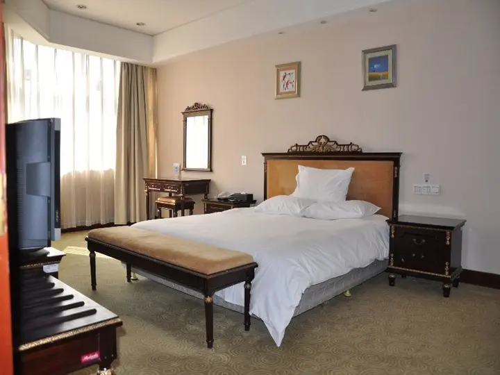 Циндао: Jinjiang Ducheng Qingdao Chengyang Government Branch