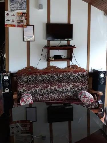 Кумараком: Royal Life Houseboat