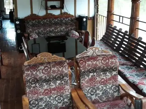 Кумараком: Royal Life Houseboat