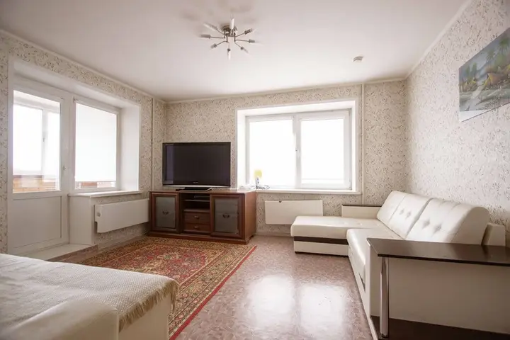 Красноярск: Dvukhkomnatnaya kvartira Planeta Apartments