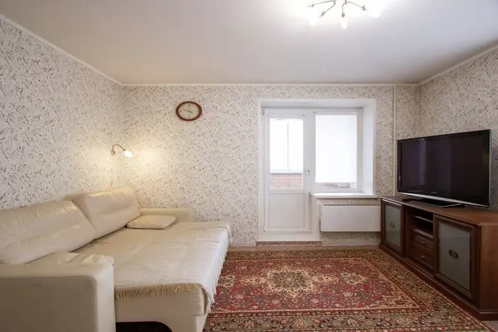 Красноярск: Dvukhkomnatnaya kvartira Planeta Apartments