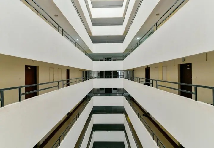 Эрамаллур: Plaza Suites