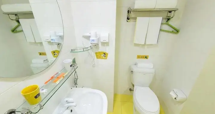 Шанхай: Home Inn Shanghai Nicheng Lingang Facility Industrial Park