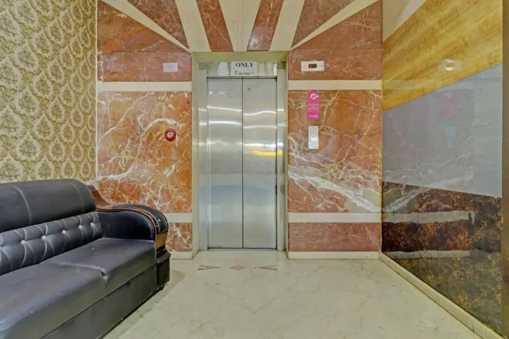 Висакхапатнам: Hotel Sri Sai Grand Central by Oyo