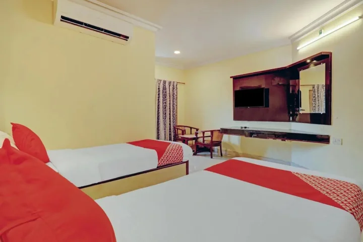 Висакхапатнам: Hotel Sri Sai Grand Central by Oyo