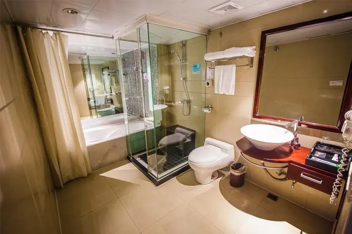 Шаогуань: Yutian Hotel