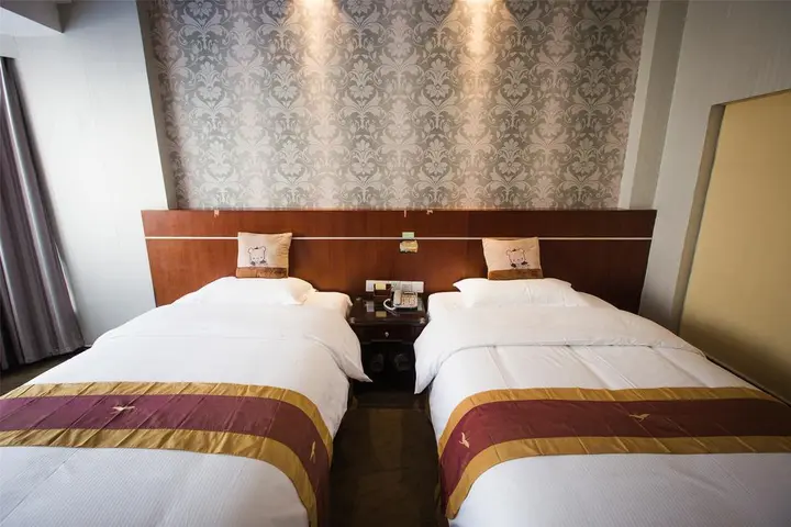 Шаогуань: Yutian Hotel