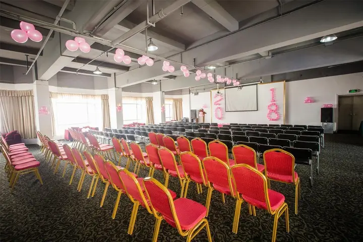 Шаогуань: Yutian Hotel