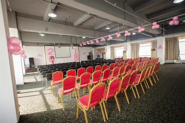 Шаогуань: Yutian Hotel